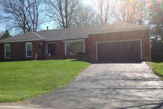 208 Kinnaird Ln, Louisville KY  40243-1258 exterior