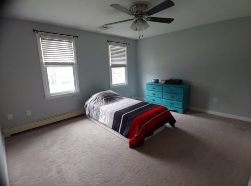 1060 Rocky Woods St, Taunton MA  02780-8200 exterior