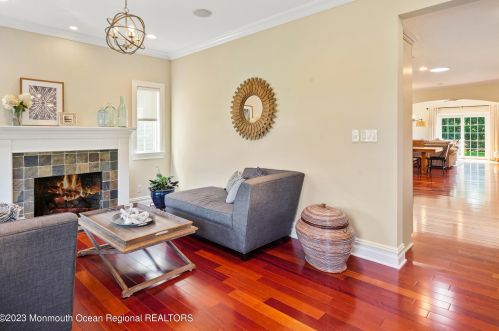 90 Lovett Ave, Little Silver NJ 07739-1403 exterior