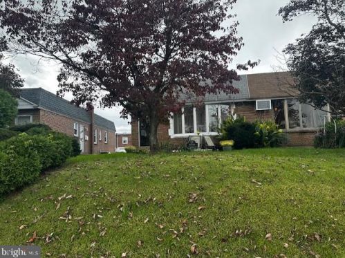 8560 Castor Ave, Philadelphia, PA 19152-1213