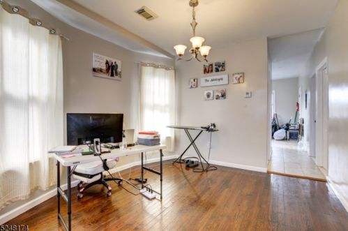 27 Mt Pleasant Ave, Belleville NJ 07109-2021 exterior