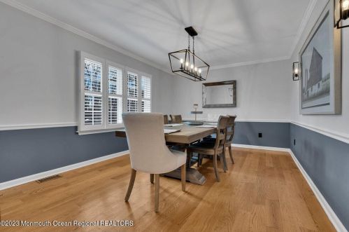 130 Rumson Pl, Little Silver NJ  07739-1044 exterior