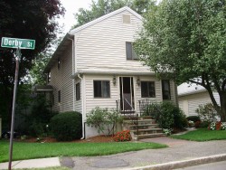 222 Derby St, Newton, MA 02465-1006