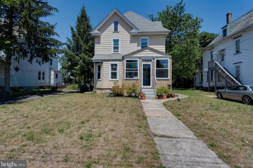 263 Broad St, West Deptford, NJ 08066-1652