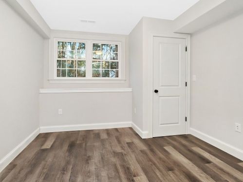 13 Winn Valley Dr, Burlington MA  01803-4726 exterior