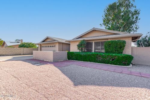 11420 Ahwatukee Dr, Phoenix AZ 85044-3102 exterior