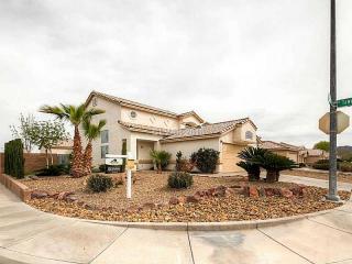 1064 Harpy Eagle Ave, Henderson NV  89015-8505 exterior