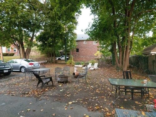 27 Barry St, Quincy MA 02169-1603 exterior