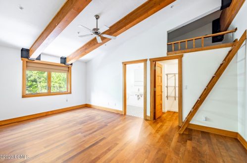 2505 Bear Holw Dr, Park City UT 84098-8524 exterior