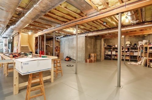 28 Raynor Dr, Hingham MA 02043-4882 exterior