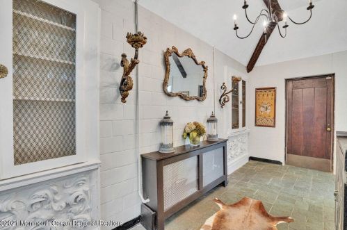 310 Cooper Rd, Tinton Falls NJ 07701-6010 exterior