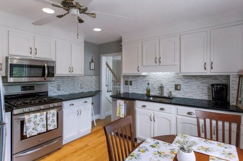 41 Teel St, Arlington MA 02474-5512 exterior