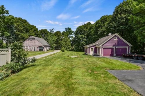 21 Grafton St, Shrewsbury MA  01545-5614 exterior