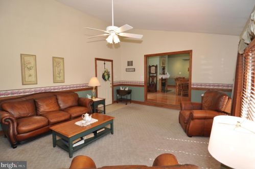 24854 Main St, Columbus NJ 08022-1339 exterior