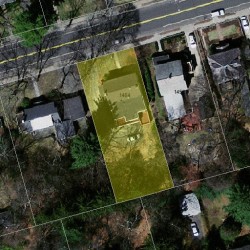 1464 Beacon St, Newton MA 02468-1613 aerial view