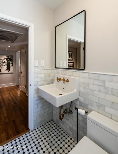 1815 11 Ave, Phoenix AZ 85021-4415 exterior