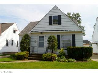 8213 Kenton Ave, Cleveland, OH 44129-4325