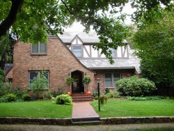 12 Gould Rd, Newton, MA 02468-2121