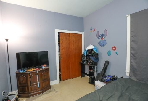 295 Merrimack St, Lawrence MA 01843-1404 exterior