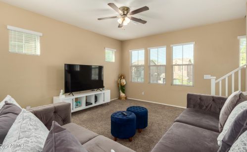 1947 77th Gln, Phoenix AZ  85035-5061 exterior