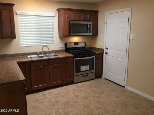 4115 18 Dr, Phoenix AZ 85007-2431 exterior