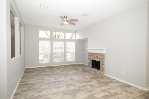 8220 Mura Dr, Plano TX 75025-4051 exterior