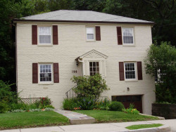 198 Dedham St, Newton, MA 02461-2118