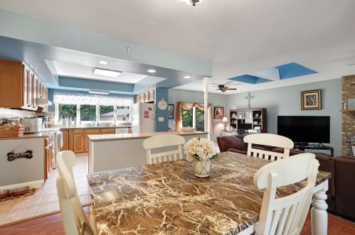 715 Reed Rd, Jackson Twp NJ 08527-4737 exterior