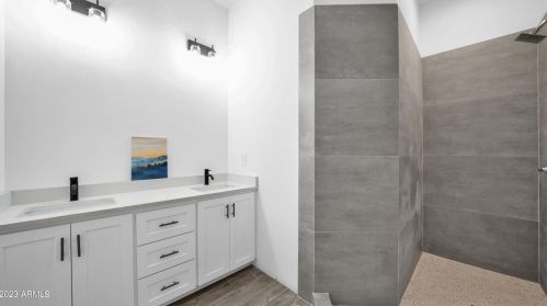 1018 25 St, Phoenix AZ exterior