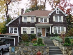 33 Whitney Rd, Newton, MA 02460-2428
