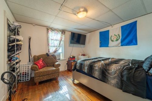 59 Catharine St, Worcester MA 01605-2809 exterior