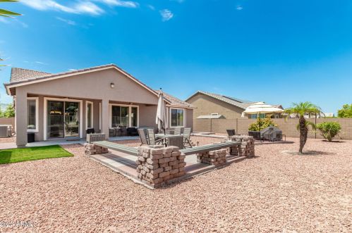 2602 Apollo Rd, Phoenix AZ 85042-5381 exterior