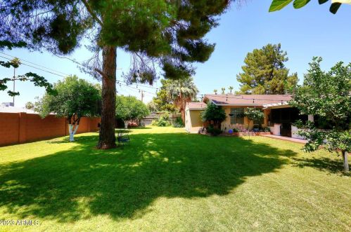 6212 14 Pl, Phoenix AZ 85014-1737 exterior