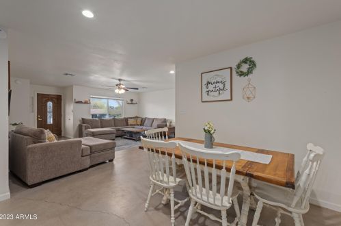 2231 Acoma Dr, Phoenix AZ  85022-4101 exterior