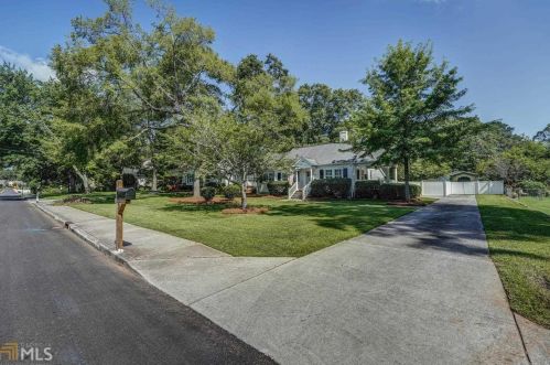 945 College Ave, Conyers GA 30012-4423 exterior