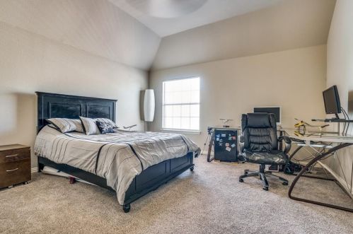 2709 Oakland Hl Dr, Plano TX 75025-6448 exterior