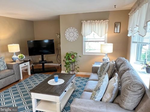 623 Wesley Ave, West Deptford NJ 08063-1247 exterior