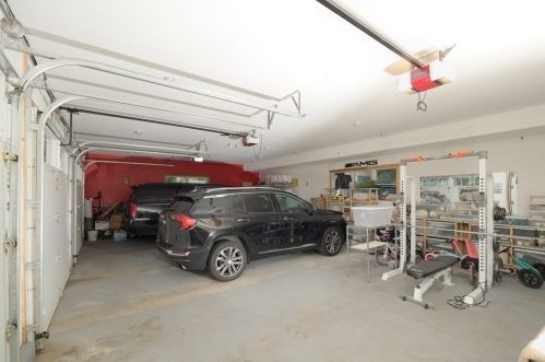 885 Randolph St, Canton MA 02021-1365 exterior