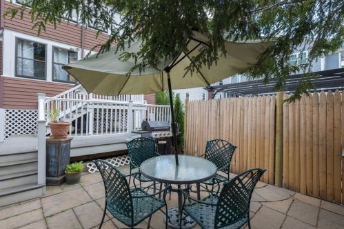 1123 Boylston St, Newton MA 02464-1014 exterior