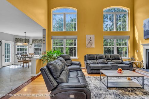 12 Swallow Tail Ct, Jackson Twp NJ 08527-2872 exterior