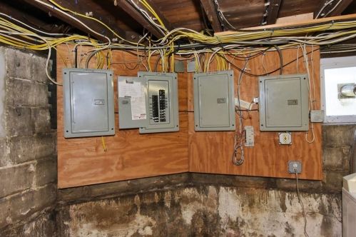 49 Highland Ave, Everett MA 02149-1434 exterior