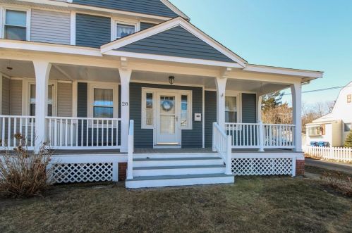 28 Spooner St, Plymouth, MA 02360-4451