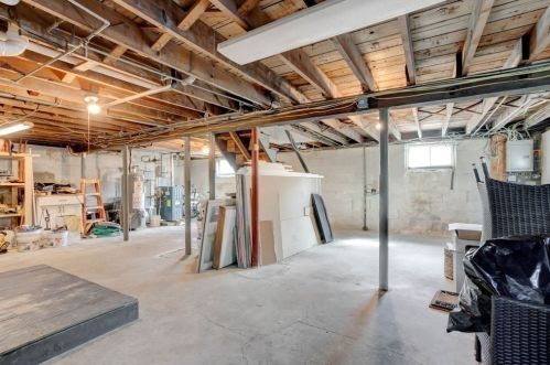 127 Elm St, North Reading MA 01864-2914 exterior