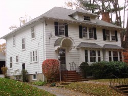 30 Burr Rd, Newton, MA 02459-1404