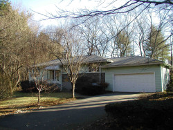 178 Beethoven Ave, Newton, MA 02468-1728