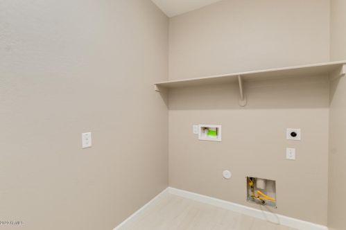 713 Anderson Dr, Phoenix AZ 85022 exterior