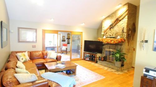 180 Hope St, Seekonk MA 02771-3001 exterior