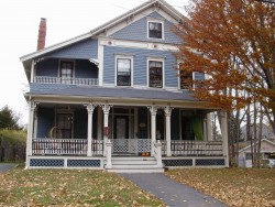 367 Newtonville Ave, Newton, MA 02460-1928