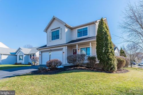 26 Sussex Dr, Carlisle, PA 17013-4803
