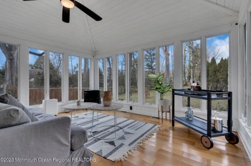 130 Rumson Pl, Little Silver NJ  07739-1044 exterior